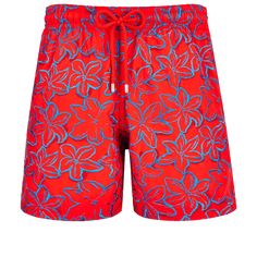 Tiaré flowers can be found in spades on these Mistral Macro Raiatea embroidered swimming trunks. A breath of floral sweetness that takes you to the Polynesian lagoons.Embroidered fabric, numbered limited edition of swim trunks to 245 copiesSwim trunks with elastic waistband with drawstring and silver tips (engraving 925 certified)Side pockets and back pocket with Turtle personnalized round snap buttonTwo back eyeletsSide leg length in size M: 15.6"Men Swim TrunksMen Swim Trunks Macro RaiateaMode Father And Son Clothing, Men Swimwear, Silver Tips, Swimwear Pattern, Swimming Trunks, Mens Swim Shorts, Boys Swimwear, Short T Shirt, Swimming Costume