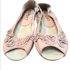 Nwt Open Toe Ballerina Flats Super Comfortable Neutral In Color The Pink Blends With Anything Treat Your Feet Are Some Comfort In These Open Toe Flats By Report Size 9 Fitted Beige Flats For Spring, Feminine Fitted Flats For Spring, Fitted Feminine Flats For Spring, Fitted Synthetic Flats For Spring, Ballerina Flats Shoes, Leopard Print Shoes Flats, Biker Shoes, Lifestride Shoes, Light Blue Shoes