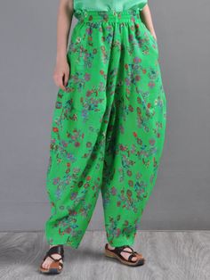 Style: Street Material: Ramie Pattern: Printed Length: Full Length Closure Type: Elastic Silhouette: Harem Gender: Female Season: Spring/Fall #pants #floral #ramie #harempants Baggy Harem Pants For Vacation, Baggy Floral Print Bottoms For Spring, Green Summer Harem Pants With Pockets, Green Wide Leg Harem Pants For Spring, Spring Green Harem Pants With Elastic Waistband, Green Harem Pants With Elastic Waistband For Spring, Green Harem Pants With Pockets For Vacation, Spring Vacation Harem Pants With Relaxed Fit, Baggy Floral Print Pants For Summer