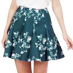 Was $47.80 No Tags But Perfectly New. Never Worn. Very Flowy. 90% Polyester 10% Spandex. Perfect Condition. Green Floral Skirt, Scuba Skirt, Holiday Skirts, Runway Collection, Green Skirt, Lc Lauren Conrad, Lauren Conrad, Fashion Essentials, Flare Skirt