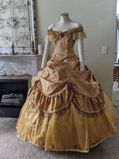 Queen Victoria Dress Ball Gowns, 1900s Dresses Ball Gowns, Victorian Quinceanera Theme Dress, Period Ball Gowns, Masquerade Ball Gowns Gold, 1890s Dress Ball Gowns, Ball Gowns 1800s, Victorian Ball Gowns Princesses, 1800 Dresses Victorian Ball Gowns