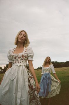 German Wedding Dress, Dirndl Dress Traditional, Traditional German Clothing, Drindl Dress, German Traditional Dress, German Wedding, Unique Wardrobe, German Outfit, German Dress