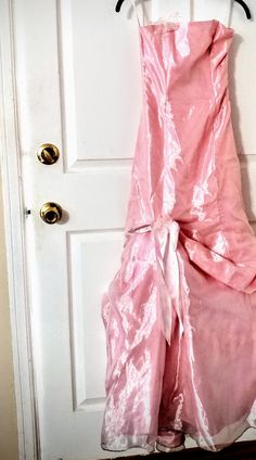 Stunning Delicate Size 1/2 Hemline Needs A Cleaning Pink Princess Prom Dress, Princess Prom Dress, Prom Dress Color, Princess Prom Dresses, Jessica Mcclintock, Pink Princess, Prom Dress, Prom Dresses, Prom