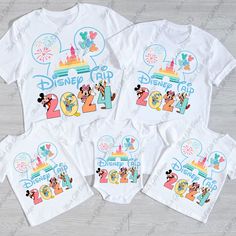 Matching Family Disney Outfits, Family Disney Shirts Ideas, Disney Tshirts Family Vacations, Disney World Shirt Ideas, Disney Shirt Designs, Disney Trip Shirts Family, Disney World Family Outfits, Disney World Shirts Family, Disney Shirt Ideas