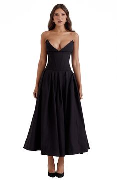 A sculpted bodice provides a perfect contrast to the voluminous pleated skirt of this scene-stealing strapless dress. Exclusive retailer 47 1/2" length Hidden back-zip closure Deep V-neck Strapless Side-seam pockets Lined 100% polyester with 65% cotton, 32% nylon, 3% elastane contrast
 Dry clean Imported Black Strapless Midi Dress, Seductive Dress, Strapless Corset, Elegant Maxi Dress, Looks Party, Strapless Midi Dress, House Of Cb, Backless Maxi Dresses, Black Midi Dress