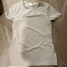 Never Worn Gym Shark T Shirt Xs Gym Shark Shirts, Gym Shark Tops, Gymshark Shirt, Gym Shark, Gymshark Women, Shark Shirt, Shark T Shirt, Birthday List, Shirts Women