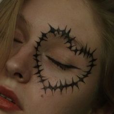 Heartbreak Makeup, Spider Web Makeup, Vampire Bride, Prosthetic Makeup, Cute Halloween Makeup, Cool Halloween Makeup, Horror Makeup, Swag Makeup, Valentines Makeup