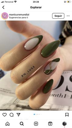 Nails Inspo Green, Forest Green Nail Designs, Nails Verde, ليلو وستيتش, Fancy Nails Designs, Casual Nails, Nagel Inspo, Heart Nails, Chic Nails