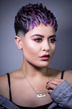 Wavy Crop & Fade #lowfade #fadehaircut #haircuts #pixiecut 60 Hair, Low Fade Haircut, Funky Short Hair, Taper Fade Haircut, Mens Hairstyles Medium, Low Fade, Short Hairdos, Super Short Hair, Haircut Styles