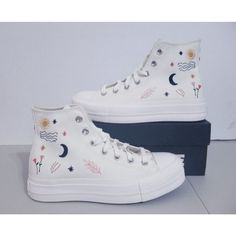 Wmn 8 Wmn 9.5 New With Box -571086c White Converse Sneakers For Spring, Cow Print Converse, Lavender Converse, Silver Glitter Shoes, Converse All Star Ox, All Star Lugged, Black And White Converse, Womens High Top Shoes, Converse Shoes Womens