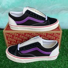 New In The Box No Lid Authentic Women’s Vans Sneakers Retro Sport, Shoes Vans, Vans Style, Vans Sneakers, Womens Vans, Purple Black, Vans Shoes, Vans Sneaker, The Box