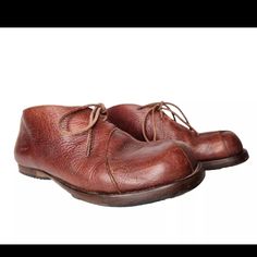 Cydwoq Men's Hand-Crafted Brown Leather Shoes Lace Up Size Us 9.5 / 43 Gorgeous Thick Quality Leather Beautiful! Pictures Are Part Of The Description Measurements Approximately!! : Sole: Outer Sole : 11 1/4" & Inner Sole: 10 1/2" Width: 4 3/8" Heel: 5/8" Height: 3 7/8" Cydwoq Shoes, Leather Shoe Laces, Brown Leather Shoes, Shoes Lace, Leather Shoes, Beautiful Pictures, Brown Leather, Men's Shoes, Shoe Boots