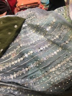 Beautiful chiffon dress in gray silver and mehndi color by Zainab Chotani Chiffon Suit, Embroidered Chiffon, Silver Top, Design Embroidery, Organza Dupatta, Silver Tops, Chiffon Shirt, Hand Work, Embroidered Patch