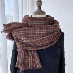 Retro Scarf, Warm Scarves, Large Blanket, Scottish Fashion, Two Piece Jumpsuit, Tartan Scarf, Checked Scarf, Large Blankets, Airplane Travel