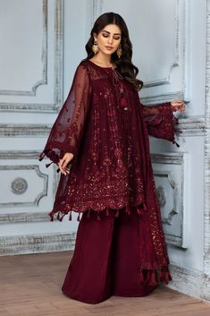 Party Wear Pakistani Frock Dress in Plum Shade Pakistani Frocks, Dress Design Pakistani, Pakistani Dresses Party, Pakistani Party Wear Dresses, Pakistan Dress, Pakistani Formal Dresses, Pakistani Party Wear, 파티 드레스, Pakistani Fancy Dresses