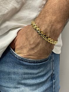 ➣ High quality 14K Yellow Gold 7" 8.25" Lite Miami Cuban Bracelet, 9.5mm Wide, Curb Bracelet, Real Gold Bracelet, Unisex, Men ➣ MATERIAL: 14K Yellow Gold  ➣ Hollow ➣ Closure: Box   ➣ Weights:  7" - 10.45 gram 8.25" - 11.8 gram White Gold - 8.25" - 12.1 gram  ◈ Please note that weights are approximate. ➣ If you need a specific length, please message us. Explore more gold bracelets. https://www.etsy.com/shop/MarinaMJewelry?ref=seller-platform-mcnav&search_query=gold+bracelet ➣ SHIPPING: ◈ We alway Luxury Tarnish-resistant Yellow Gold Cuban Link Bracelet, Gold Bracelets For Men, Man Gold Bracelet Design, Real Gold Bracelet, Cuban Bracelet, Father Time, Gold Vermeil Jewelry, Gold Armband, Miami Cuban