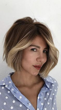 Short Summer Haircuts, Modern Bob Haircut, Fall Hair Cuts, Trendy Hairstyle, Mom Hairstyles, Haircuts For Fine Hair, Bob Haircuts