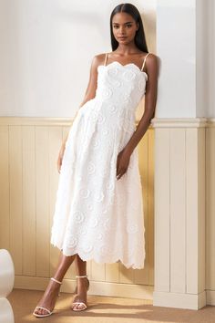 FINAL SALE! NO RETURNS. NO EXCHANGES. A chic midi white rose eyelet dress with detachable straps, featuring invisible zippers and convenient pockets. Perfect for effortless vacation getaway style! LENGTH: Top of shoulder to hem 41" FABRICATION: 100% COTTON STYLE#.DR-21329 CAPRI EYELET-CAPRI-S24 *Dry Clean or wash on cold and hang flat to dry *Model is wearing size XS White Ankle Length Dress, White Midi Dress With Adjustable Straps, Chic White Midi Dress With Adjustable Straps, White Midi Dress With Adjustable Straps For Vacation, Rehearsal Dinner Outfit For Bride, Party White Dress, Off The Shoulder White Dress, Quirky Outfits, Rehersal Dinner Dresses