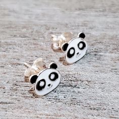 925 Sterling Silver Tiny Panda Stud Earrings Metal:925 Sterling Silver Hallmark:925 Width:7 mm Height:6 mm >Nickel Free >Pure Silver >Tarnish Resistant >No Allergic reaction >30 days return policy ++Items come in a gift box ready to be gifted Please contact me if you have any questions about the jewelry you are interested in buying. My Shop: https://www.etsy.com/shop/banujewelryusa Follow BANU Jewelry on Facebook, Instagram and other social media sites to keep up to date with newe Cute Silver Earrings For Anniversary, White Sterling Silver Earrings, Cute Silver Drop Earrings, Cute White Sterling Silver Jewelry, White Sterling Silver Earrings Stamped 925, Cute Nickel-free Earrings For Anniversary, Cute Nickel Free Earrings For Anniversary, Cute Sterling Silver Drop Earrings, Everyday White Sterling Silver Earrings