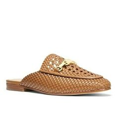 New in box Almond toe Woven leather upper with gold tone hardware Leather lining/insole Manmade outsole 0.5 " stacked heel US size 8 Medium width Color : Acorn (Brown)    FEEDBACK: Our system  will automatically leave you one once you've done for us Michael Kors Slides Brown, Michael Kors Loafers, Tassel Heels, Studded Clogs, Black Leather Mules, Clogs And Mules, Slides Slippers, Suede Mules, Slingback Shoes