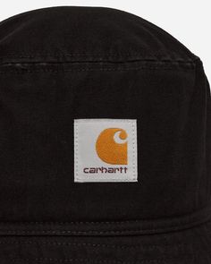 Carhartt WIP Heston Bucket Hat Black / Discovery Green.The ideal accessory to complete your on-trend outfits with a versatile and iconic style, the Heston bucket hat is a must-have that never goes out of style..100% Cotton.Square Label at Front.Stitched Eyelets.Wide Brim.S-M: 56 cm - 22.0 inch.M-L: 58 cm - 22.8 inch.Style Code: I032129 1OCXX Trend Outfits, Bucket Hat Black, Iconic Style, Carhartt Wip, Out Of Style, Style Icons, Men's Clothing, Bucket Hat, Must Haves