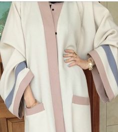 Loving this #pastel#abaya, I need this!!! Fashion Muslimah