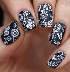 Nail Polish Style, Pretty Nail Polish Colors, Funky Nail Designs, Matte Black Nails, Matte Nail, Drawn Flowers, Matte Nails Design, Her Nails, Creative Nail Designs