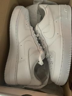 Great 👍 White Mid-top Nike Air Force 1 With Branded Insole, Nike Air Force 1 High-top Synthetic White Sole, Nike Air Force 1 Mid-top In Black Synthetic, White Synthetic Nike Air Force 1 Lace-up, White Synthetic Mid-top Nike Air Force 1, Air Force Sneakers, Air Force 1, Nike Air Force Sneaker