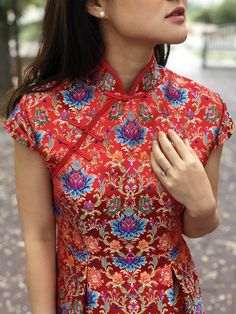 Customize your cheongsam today. Short Chinese Dress, Casual Summer Wedding, Chinese Shirt, Modern Cheongsam, Brocade Dress, Qipao Cheongsam, Brocade Dresses, Batik Dress, Modern Bridal