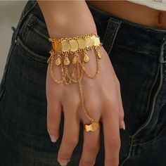 Bracelet 18k Gold Plated Hand Chain Coin Charm Hand Jewelry Turkish Gold Jewelry, Gold Coin Jewelry, Copper Mosaic, Arabic Jewelry, Chinese Jewelry, Arm Bracelets, Real Gold Jewelry, Hand Bracelet, Gold Charm Necklace