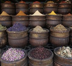 Magia Das Ervas, Arabian Night, Spices And Herbs, Witch Aesthetic, Middle Eastern, Apothecary, Decorative Jars, Mood Board, Decorative Boxes