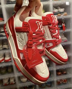 Sneaker Closet, Trendy Shoes Sneakers, Preppy Shoes, All Nike Shoes, Shoes Outfit Fashion, Lv Shoes, Cute Nike Shoes, Fresh Shoes