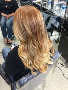 Red Balayage On Blonde Hair, Ginger Hair To Blonde, Auburn Blonde Balayage Ombre, Ginger To Blonde Ombre, Ginger With Blonde Balayage, Strawberry Blonde Baylage Hair, Blonde Balayage On Auburn Hair, Blonde Balayage On Ginger Hair, Balayage Hair Ginger