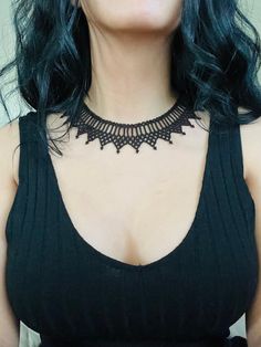 "Look sophisticated with this black bead choker \"Midnight Pearl\", a statement of simple yet stunning style 🌚 Luce sofisticada con esta gargantilla de mostacilla negra \"Perla de Medianoche\", una declaración de estilo simple pero impactante! �🌚" Seed Beaded Necklace, Look Sophisticated, Stunning Style, Bead Choker, Black Seed, Seed Bead Necklace, San Pedro, Seed Beads, Necklace Etsy