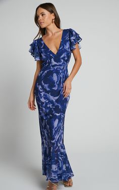 Dylana Midi Dress - V Neck Flutter Sleeve Dress in Navy Swirl Pola Rok, Summer Dress Short, Chiffon Summer Dress, Short Maxi Dress, Long Skirt Fashion, Short Pattern, Ruched Maxi Dress, Dress Drape, Gala Dinner