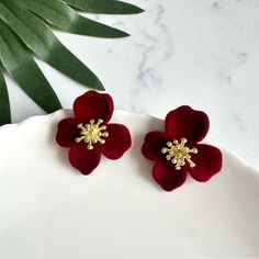 Burgundy Velvet Gold Flower Earrings Flocked Stud Floral Jewelry Gift Party New Brand New See Pictures For Measurements! Zinc Alloy Material Even Prettier In Person, Perfect For Casual Or Special / Formal Occasions I Love To Bundle! Contact Me For Bundle Pricing Before Purchase! Inventory Bin 2 Rhinestone Bling Boho Cute Nature Stud Small Dainty Formal Wedding Birthday Party Gift Festival Spring Summer 2022 2023 Trends Trendy Casual Cute Statement Earrings Fashion Accessories New Fashion Cocktai Elegant Rose Red Flower Earrings For Party, Flower Shaped Earrings For Valentine's Day, Flower-shaped Earrings For Valentine's Day, Burgundy Earrings, Gold Flower Earrings, Cute Nature, Boho Fashion Bohemian, Cute Birthday Gift, 2023 Trends