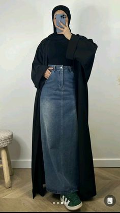 Cute Modest Outfits Winter, Hijabi Maxi Skirt Outfit, Hijabi Skirt Outfits Summer, Modest Fits Aesthetic, Elegant Hijab Outfit, Modest Hijab Outfits, Modest Clothing Muslim