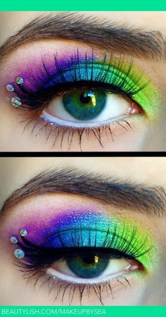 Vivid Eyeshadow Looks, Peacock Eyeshadow Looks, Mardi Gras Eye Makeup, Bright Colorful Eye Makeup, Peacock Eyeshadow, Pretty Eyelashes, Peacock Eye Makeup, Peacock Makeup, Carnaval Make-up