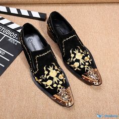 OrcaJump - Fashion Pointed-Toe Leather Shoes Loafers with Personalized Embroidery for Beauty Designers Elegant Embroidered Loafers With Round Toe, Elegant Embroidered Round Toe Loafers, Elegant Embroidered Flat Loafers, Embroidered Flat Loafers For Formal Occasions, Formal Embroidered Round Toe Loafers, Gold Leather Shoes For Galas, Black Embroidered Slip-on Loafers, Formal Embroidered Closed Toe Loafers, Embroidered Formal Closed Toe Loafers