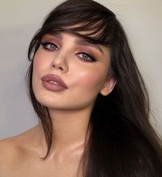 Dark Pink Makeup Looks, Dark Academia Makeup, Academia Makeup, Beauty Make-up, Long Dark Hair, Braut Make-up, Make Up Looks, Kiss Makeup