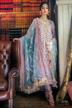 Pakistani Wedding Suits, Designer Gharara, Gharara Suits, Sobia Nazir, Mehndi Outfits, Pengantin India, Suit Man, Nikkah Dress