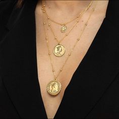 3 Layered Gold Tone Coin Necklace! Gold Dainty Long Necklace Bundle To Save! Perfect For Summer! Boho Style Necklace Great For Any Occasion! Elegant Layered Necklace With Coin Pendant, Round Layered Coin Pendant Necklace, Coin Necklace Gold, Boho Style Necklaces, Gold Coin Necklace, Summer Boho, Gold Coin, Coin Necklace, Style Necklace