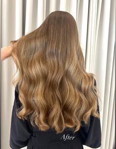 Dark Warm Blonde Hair, Balayage Straight Hair, Warm Blonde Hair, Beige Blonde Hair, Hair Challenge, Copper Blonde, Blonde Wavy Hair, Blonde Hair With Bangs