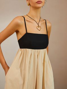 Details Composition: 100% Cotton Design: Backless Style: Casual Thickness: Regular Sheer: No Material: Cotton Sleeve Length: Sleeveless Neckline: Collarless Occasion: Leisure, Vacation Size & Fit Dresses Length: Short Stretch: Non-stretch Fit Type: Regular Fit Cm Inch Size Length Bust XS 86.5 76 S 88 80 M 89.5 84 L 90.5 90 XL 91.5 96 XS 34.1 29.9 S 34.6 31.5 M 35.2 33.1 L 35.7 35.4 XL 36.2 37.8 Care Instructions Maximum washing temperature 30°C Do not bleach Wash with similar colours Iron at a m Summer Cami Mini Dress With Built-in Bra, Sleeveless Sundress With Built-in Bra For Vacation, Sleeveless Beach Camisole With Built-in Bra, Strapless Summer Camisole With Built-in Bra, Chic Summer Suspender Dress With Built-in Bra, Chic Spring Suspender Dress With Built-in Bra, Summer Sundress With Camisole Shape, Summer Sundress Mini Dress With Camisole Shape, Black Summer Beach Suspender Dress