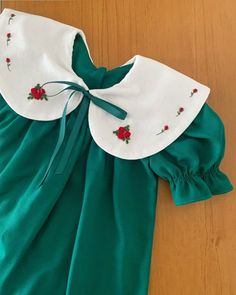 Baby Frocks Designs, Frocks For Girls, Kid's Fashion, Vestidos Vintage, Frock Design, Fashion Design Clothes, Baby Sewing, Toddler Dress