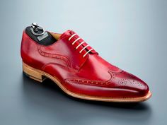 Carlos Santos Shoes Red Shoes Men, Wingtip Oxford Shoes, Cap Toe Shoes, Wingtip Shoes, Sole Shoes, Red Shoes, Look Chic, Shoes Men