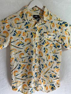 vintage Hawaiian Aloha shirt oneill 100%cotton small  with Hawaiian shirtaloha shirtquality aloha shirtquality hawaii shirtgreat hawaiiangreat aloha fashionall occationaloha producthawaii productbest quality pricevintage aloha shirtvintage hawaiianquality hawaiian Vintage Aloha, Vintage Hawaiian, Aloha Shirt, Hawaii Shirt, Mens Oxfords, Hawaiian Shirt, Favorite Outfit, Hawaii, Art Collection