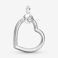 Pandora Moments Heart Charm Pendant | Sterling silver | Pandora US Pandora Moments Small O Pendant, Pandora Pendant Necklaces Charms, Pandora O Pendant Necklace, O Pendant Pandora, Disney Pandora, Pandora Logo, Pandora Heart, Pandora Necklace, Charms Pandora