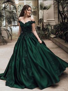 Green Ball Gown, Prom Dresses Off The Shoulder, Green Prom, Gown Prom, Green Prom Dress, Sweet 16 Dresses, Grad Dresses, Satin Prom Dress