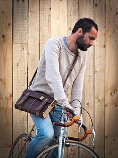 Leather and wood shoulder bag. Vegetable tanning leather and | Etsy Brown Shoulder Bag With Adjustable Strap For Commuting, Brown Satchel Saddle Bag For Outdoor, Leather Shoulder Bag With Leather Handles For Commuting, Brown Saddle Bag Satchel For Outdoor, Leather Shoulder Bag With Handles For Commuting, Brown Leather Shoulder Bag For Commuting, Leather Handle Satchel Shoulder Bag For Commuting, Brown Satchel Bag For Commuting, Bici Retro